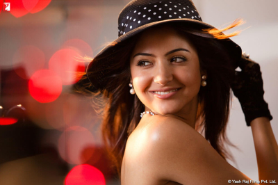 anushka-sharma-in-badmaash-company.jpg