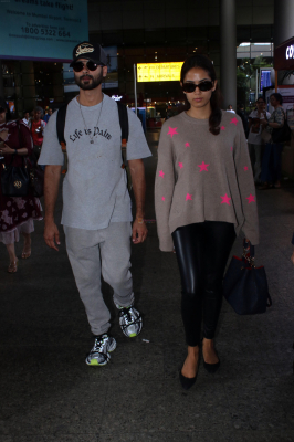 Shahid Kapoor and Mira Rajput spotted at the airport on on 16th August 2023 shown to user
