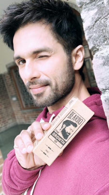 shahidkapoor-1082643244075298816-20190108_195038-img1.jpg