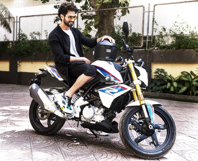 shahidkapoor-1101773524526460928-20190302_144732-img1.jpg