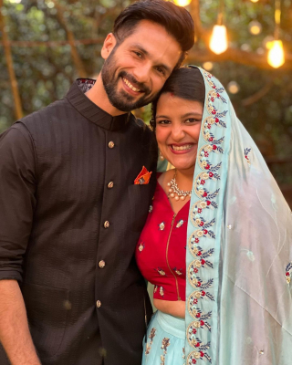 shahidkapoor-1499080737428946945-20220302_232434-img1.jpg