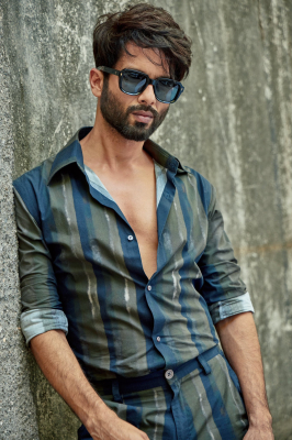 shahidkapoor-1510610148418797573-20220403_185819-img4.jpg