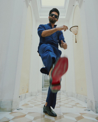 shahidkapoor-1512359118173982720-20220408_144806-img3.jpg