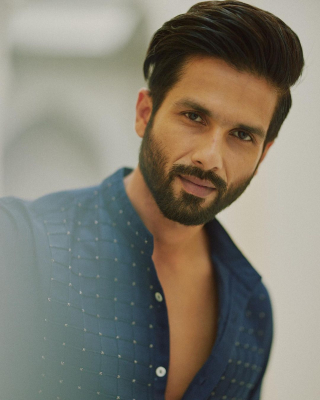 shahidkapoor-1512359133399306247-20220408_144810-img1.jpg
