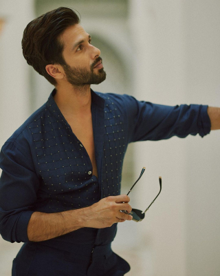 shahidkapoor-1512359133399306247-20220408_144810-img2.jpg
