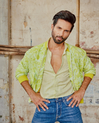 shahidkapoor-1514574201826406400-20220414_173003-img4.jpg