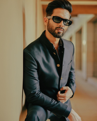 shahidkapoor-1520085166672474112-20220429_222840-img1.jpg