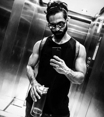 shahidkapoor-918547602123010048-20171013_001308-img1.jpg