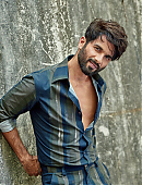 shahidkapoor-1510610148418797573-20220403_185819-img3.jpg