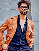 shahidkapoor-1511685626915131397-20220406_181153-img3.jpg