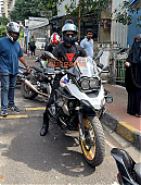 Photos-Shahid-Kapoor-and-Ishaan-Khatter-snapped-in-Bandra-1.jpg