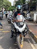 Photos-Shahid-Kapoor-and-Ishaan-Khatter-snapped-in-Bandra-4.jpg