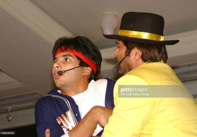 Credit :- SEBASTIAN D'SOUZA/AFP via Getty Images
INDIA - MAY 05:  FILM STAR SHAHID KAPOOR WITH ANIL KAPOOR DURING THE LAUNCH OF FILM ' DEEWANE HUYE PAAGAL' IN MUMBAI.  (Photo by Bhaskar Paul/The The India Today Group via Getty Images)
