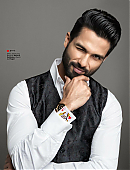 2015-10-01-GQ-India-32.jpg