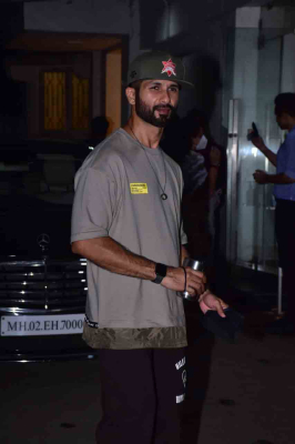 977095-shahid-neelima-screening-6.jpg