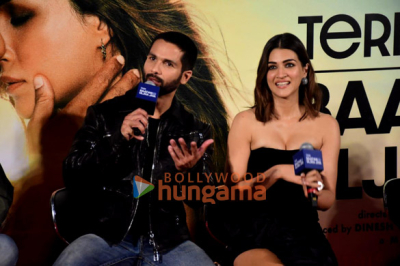 Photos-Shahid-Kapoor-Kriti-Sanon-and-others-snapped-at-the-trailer-launch-of-Teri-Baaton-Mein-Aisa-Uljha-Jiya-3.jpg