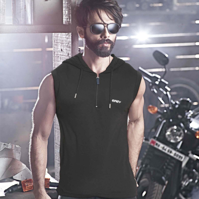 SHAHID_KAPOOR_COMMON_IMAGE_FOR_ALL_COLORS_900x.jpg