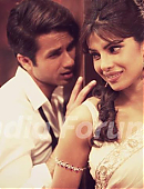 9786-priyanka-and-shahid-in-teri-meri-kahani.jpg